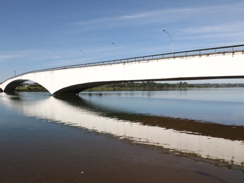 Honestino Guimarães Bridge
