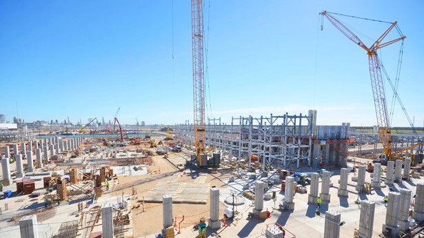 This view of the gigantic Dow Chemical plant expansion shows the site’s proximity to the Gulf Coast of Texas that made a reliable waterproofing solution a priority.