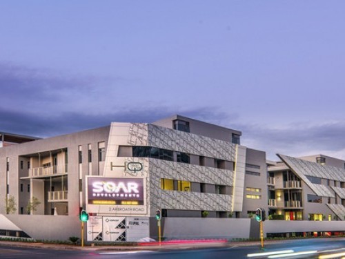 The HQ Bedfordview project set new standards for sustainable design in office parks in South Africa. Non-toxic and VOC-free waterproofing contributes to the building’s durability.