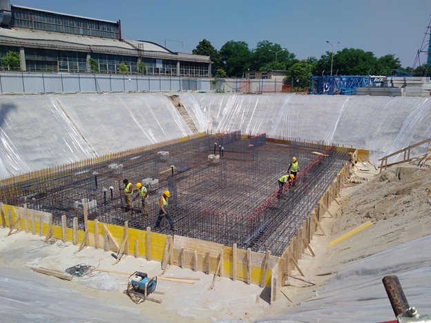 The contractor found a superior waterproofing solution to the originally specified membrane; PENETRON ADMIX was used for the foundation slab, retaining walls and underground walls.