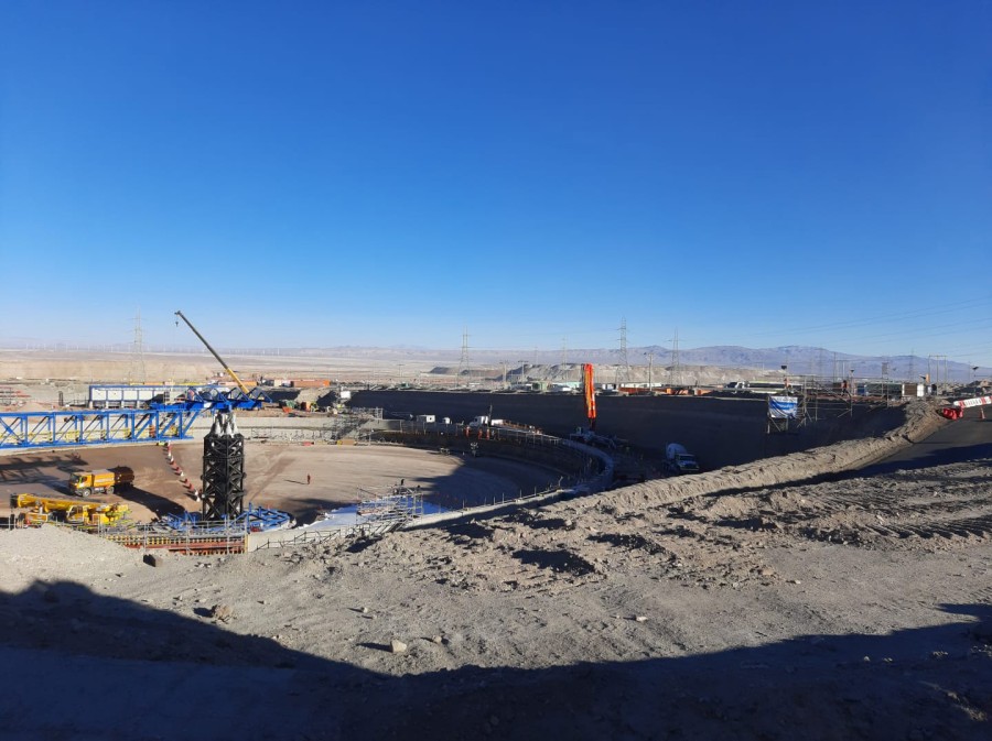 PENETRON ADMIX was specified because the concentrator tank at Codelco’s Spence copper mine is exposed to aggressive chemicals, the permeability specifications for the concrete tank were rigorous.
