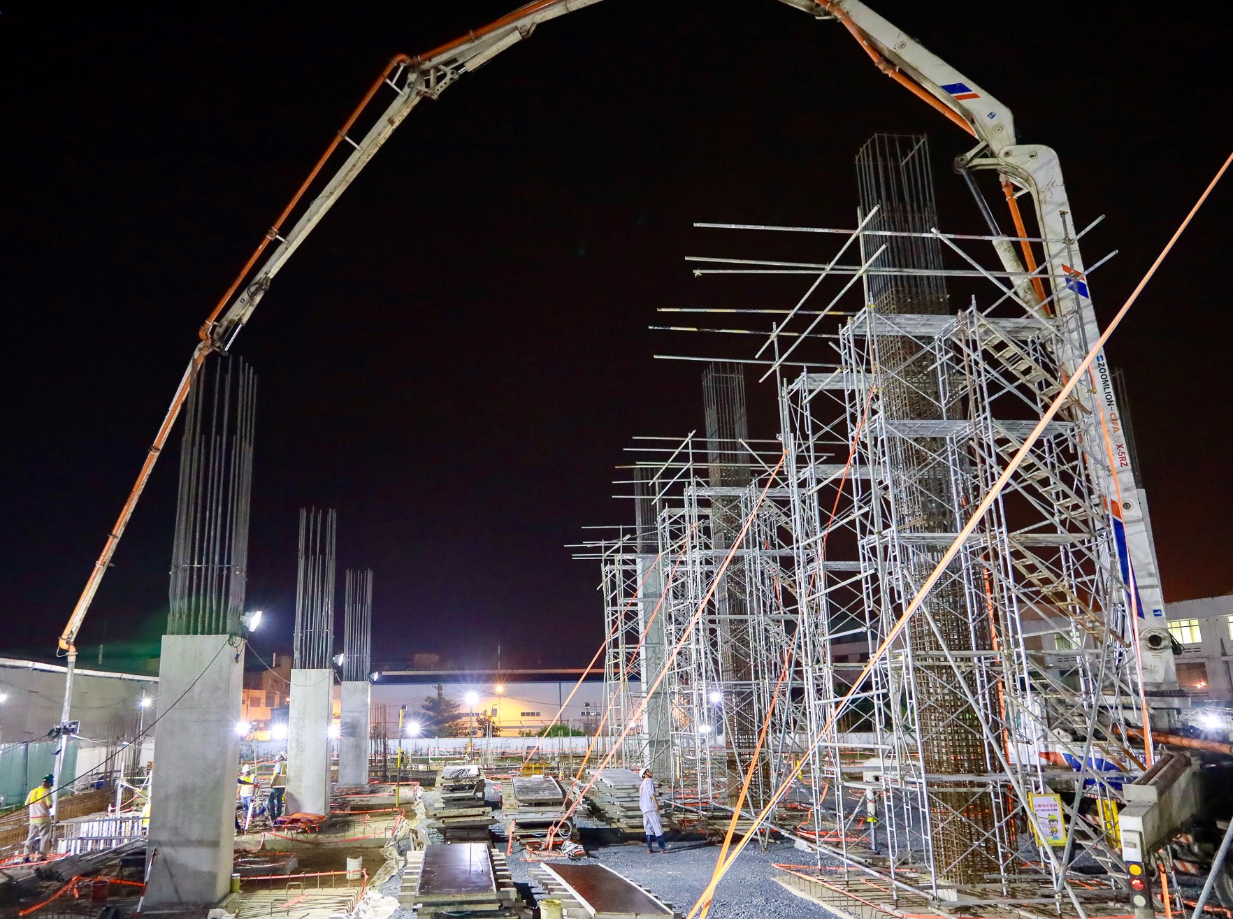 Work ongoing at the second Pepperl & Fuchs sensor fab in Việtnam.