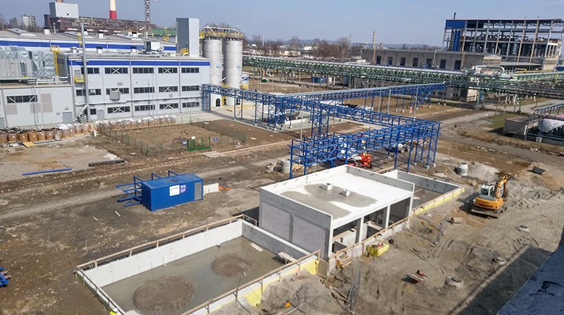 Self-healing concrete with Penetron