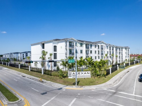 Florida Beachside Apartments Specify PENETRON ADMIX to Protect Concrete from Saltwater and Groundwater