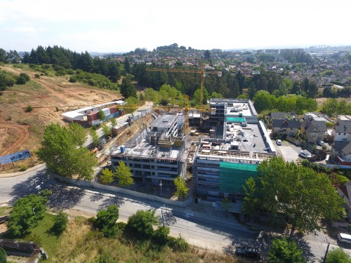 The specified asphalt membrane waterproofing solution to counter the typical high groundwater and saturated soil was replaced with PENETRON ADMIX