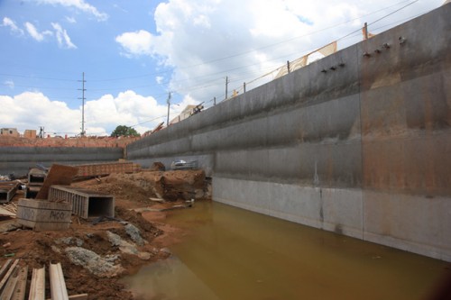 Confronted by groundwater on-site, the PENETRON ADMIX-treated shotcrete reduced permeability and significantly increased concrete durability and service life.