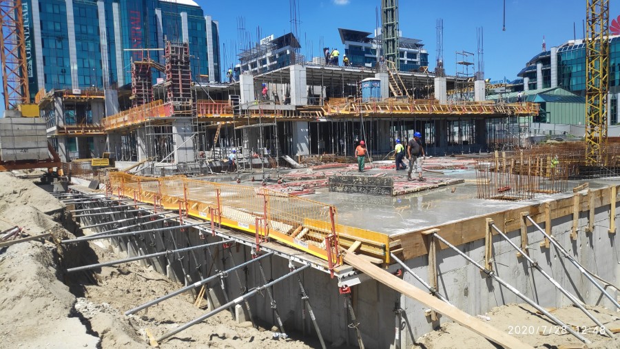 The three below-grade floors of the Delta Real Estate HQ in Belgrade, Serbia are topped by a PENETRON ADMIX-treated ground floor – for a waterproof basement and parking garage.