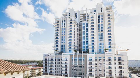 The 25-story East Tower of the Modera Metro Dadeland development has 422 luxury apartments and an elevated swimming pool – secured with Penetron technology