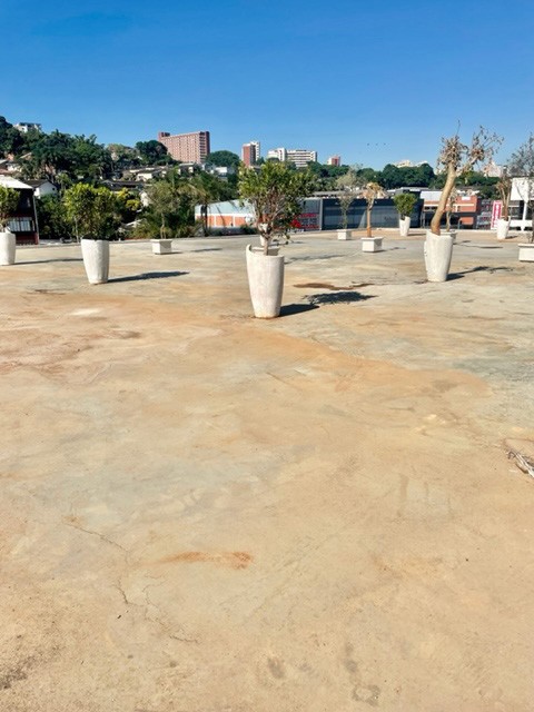 The flat concrete roof of the Mahomed Hardware building (KwaZulu-Natal province) is permanently protected with the Penetron System of crystalline waterproofing products.
