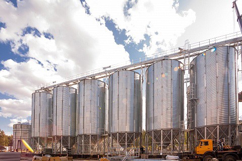 Non-toxic building materials were mandatory for the Mustang animal feed facility. Penetron products are NSF-61-certified and completely non-toxic (no VOCs).