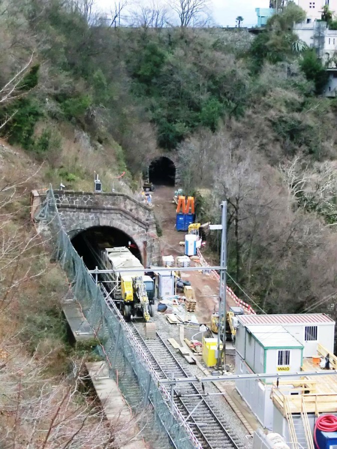 Enlarging the Paradiso Tunnel, part of the important Gotthard rail artery through Switzerland, allows the transit of standardized freight containers by train.