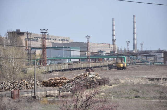 PENETRON was topically applied to Poltava’s cooling tower reservoir and the sludge and fire-fighting tanks, where the concrete surfaces showed weathering and damage