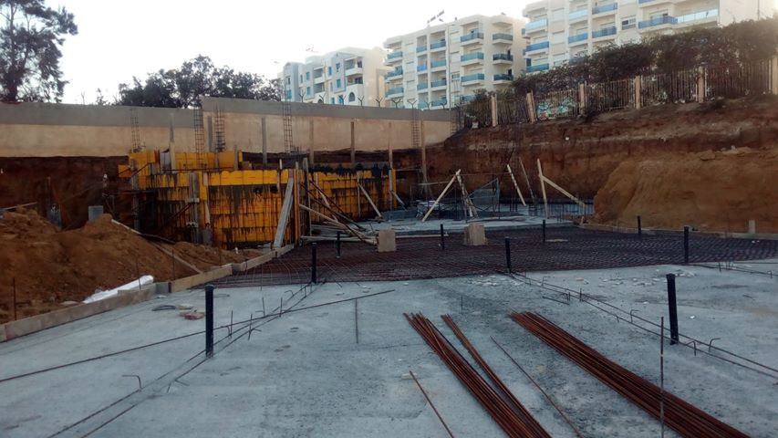 The ready-mix supplier for the Rayar Aqua Park added PENETRON ADMIX to the concrete mix used in all the swimming pools and the concrete riverbed elements at the Tunisian park.