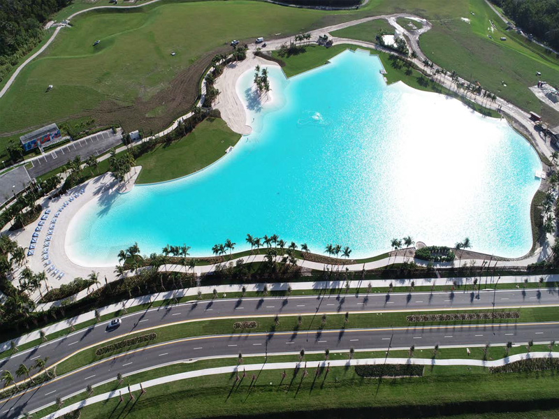 5. Crystal Lagoons, FL